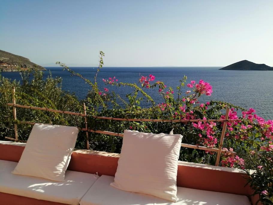 Casa Dei Melograni At Vourlidia Leros Villa Vromolithos Exteriör bild