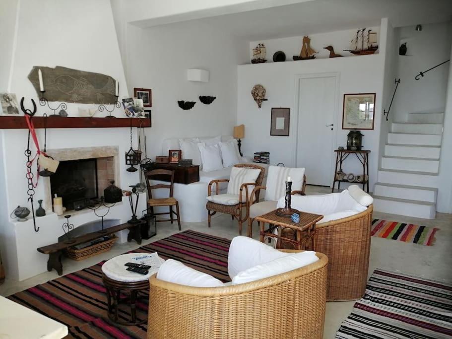Casa Dei Melograni At Vourlidia Leros Villa Vromolithos Exteriör bild