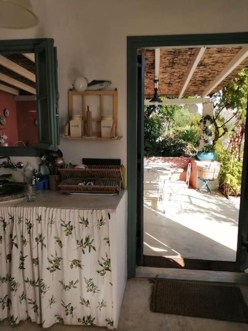 Casa Dei Melograni At Vourlidia Leros Villa Vromolithos Exteriör bild